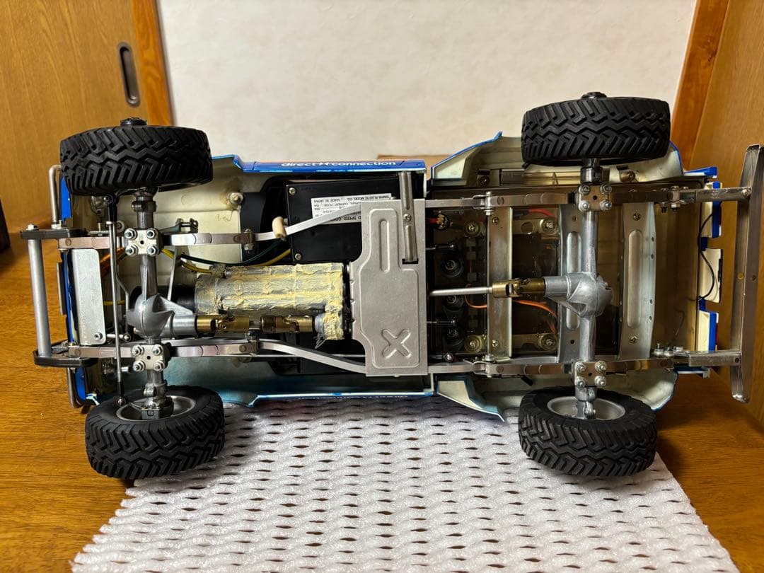 タミヤ　初代　トヨタ　ハイラックス 4WD ラジコンカー