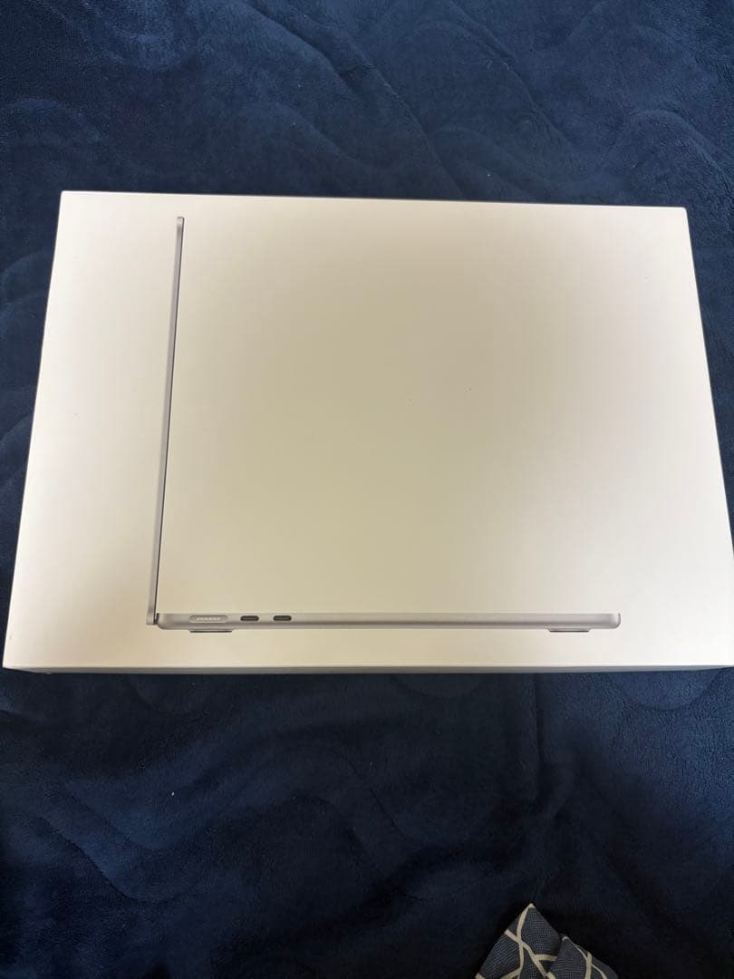 M2チップ 13インチMacBook Air - シルバー