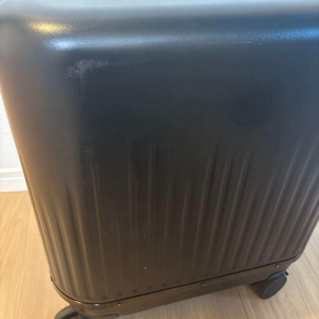 VELO ヴェーロ サイズ可変式 キャリーケース