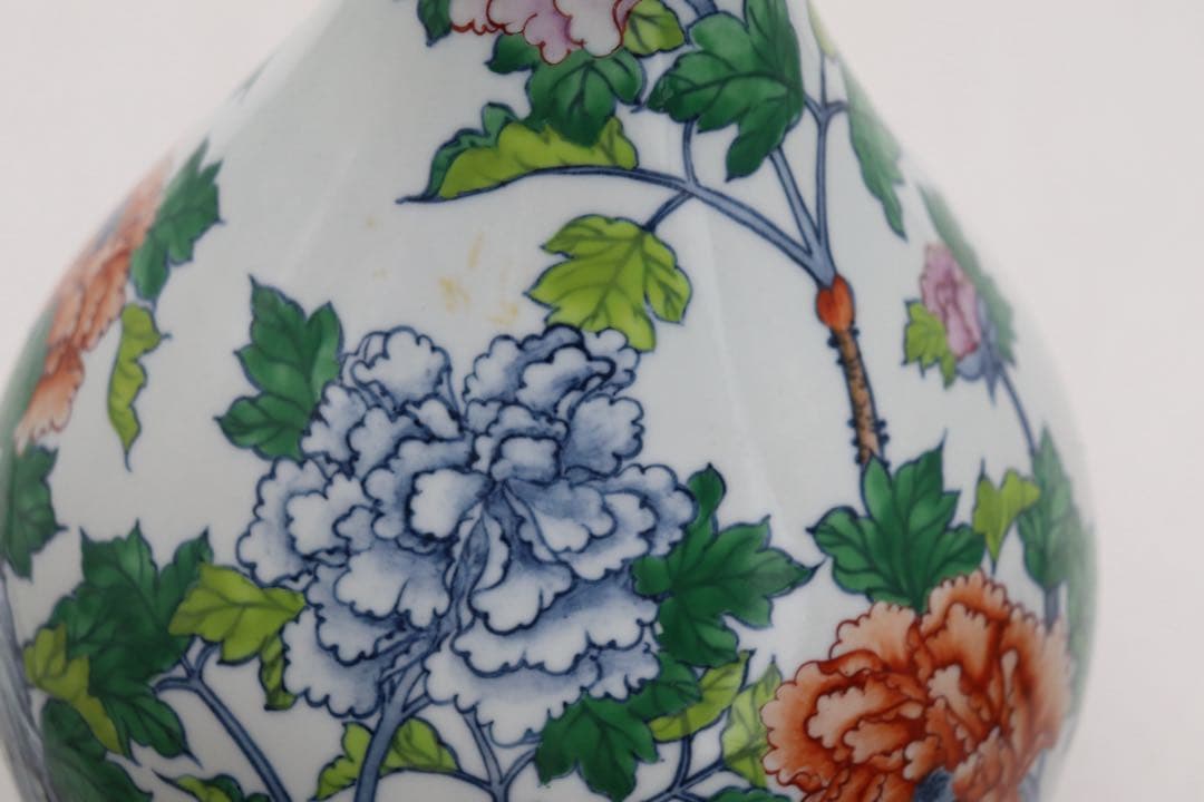 中国　とう彩　花卉紋蒜頭瓶　乾隆年製銘　送料込み250510