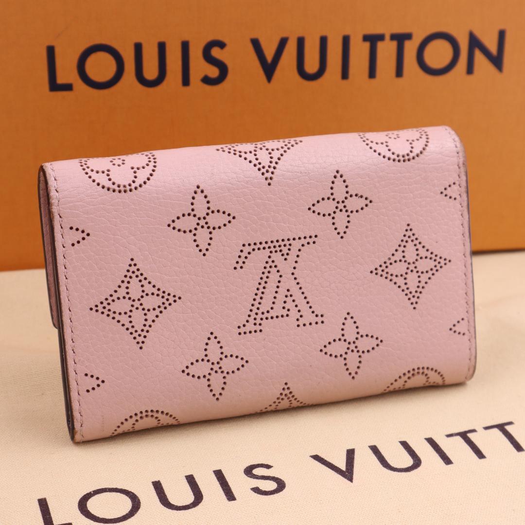 ルイヴィトン マヒナ ポルトモネ アナエ 財布 ピンク 箱付 ★イニシャル跡あり