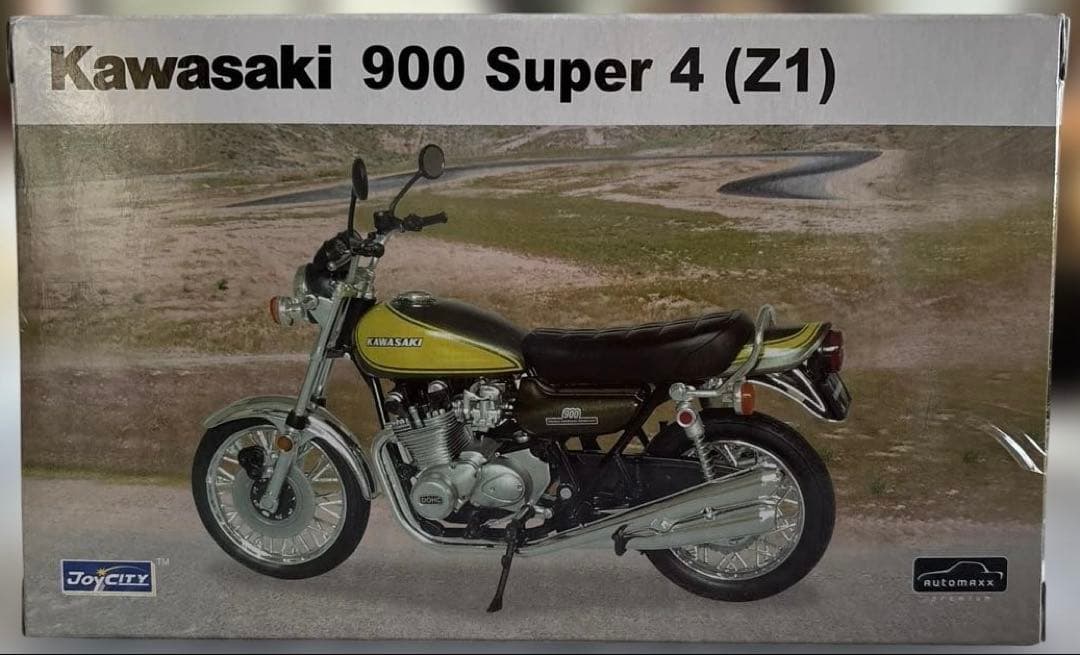 Kawasaki 900 Super4(Z1) 未開封品