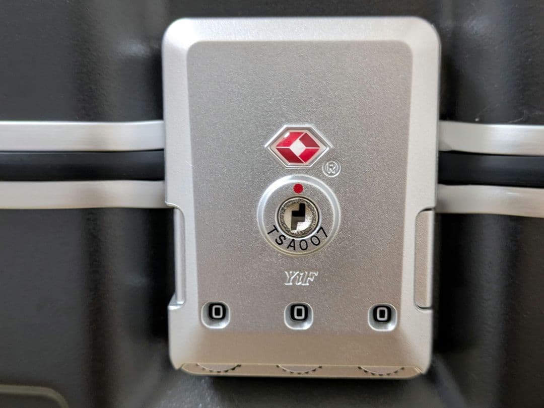 Samsonite スーツケース 機内持ち込み可 34L【新品未使用】