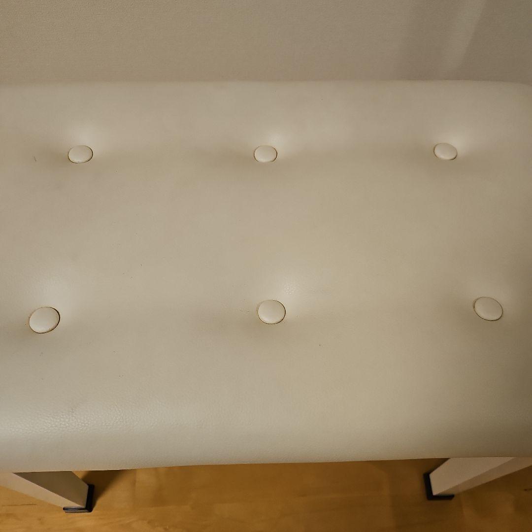 ピアノ椅子　ホワイト　高さ調節機能付き