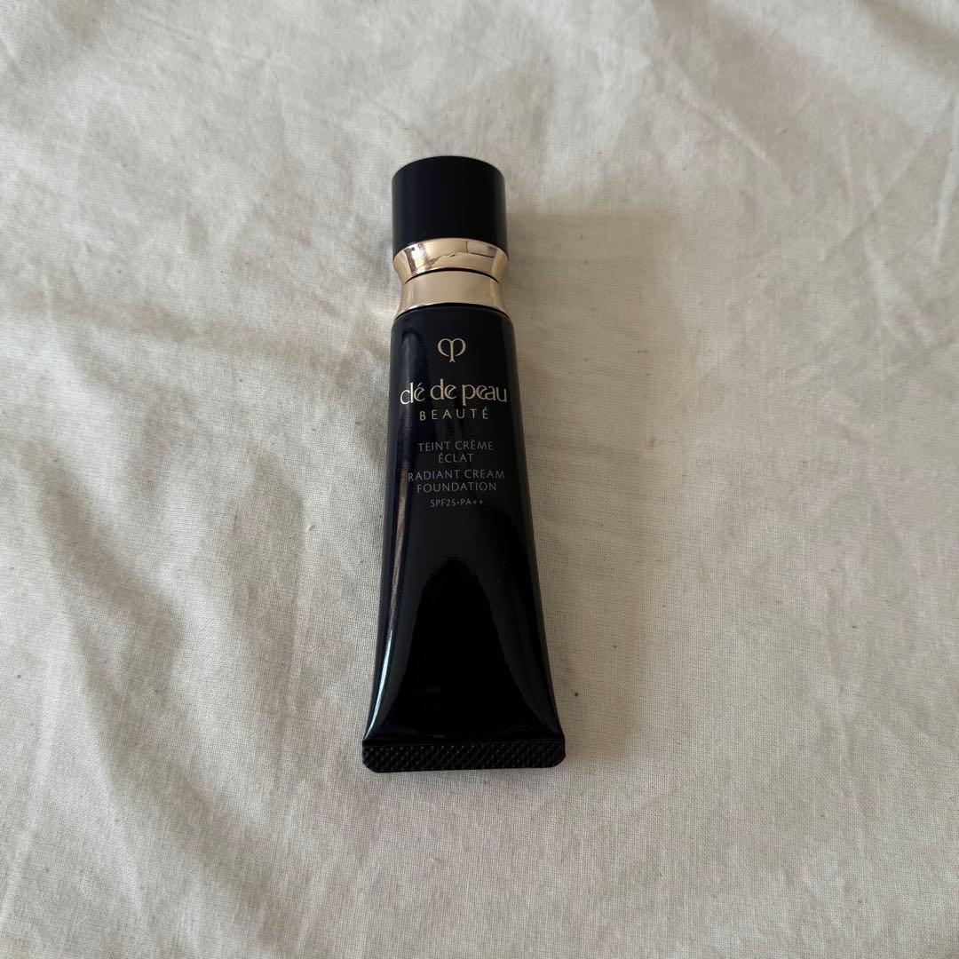 クレ・ド・ポー ボーテ タンクレームエクラｎ オークル00