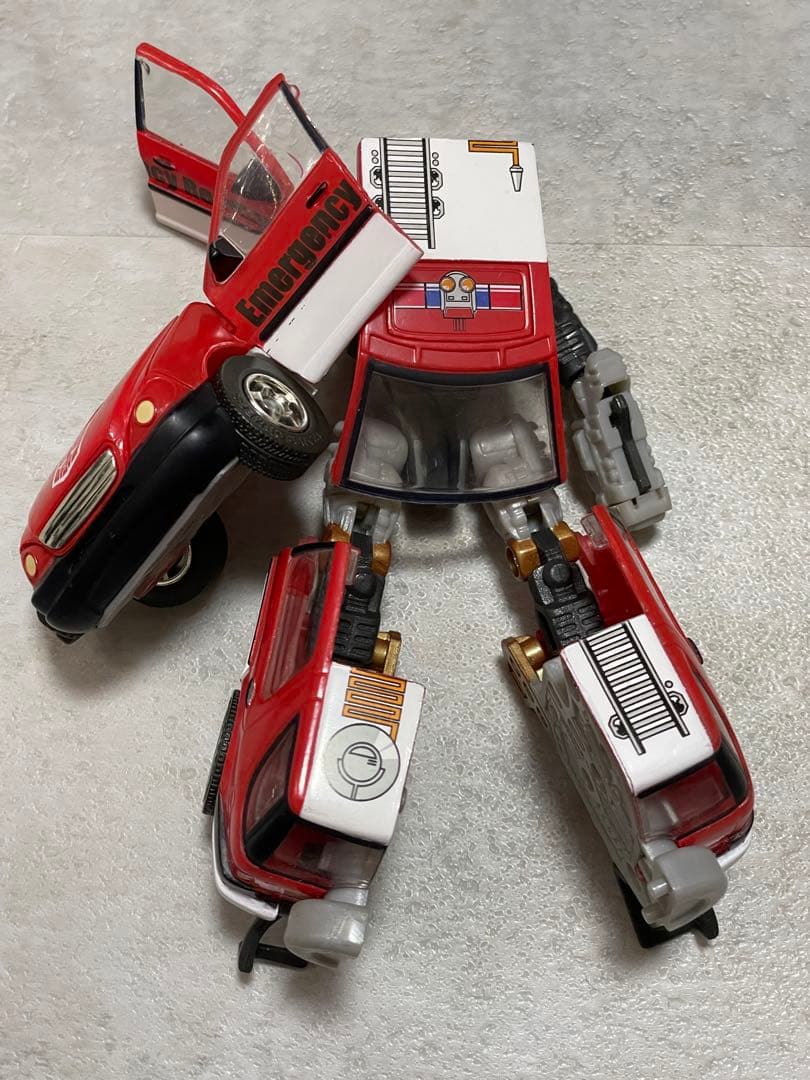 レア 希少 トランスフォーマー ユニバース オートボット ラチェット