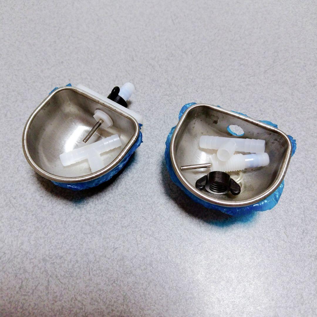 ウサギ自動飲料水機 子犬給水器 犬用水入れ 自動給水器