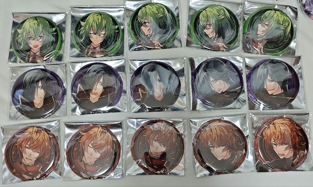 女王蜂の王房 皇樹　燐　虚 缶バッジ