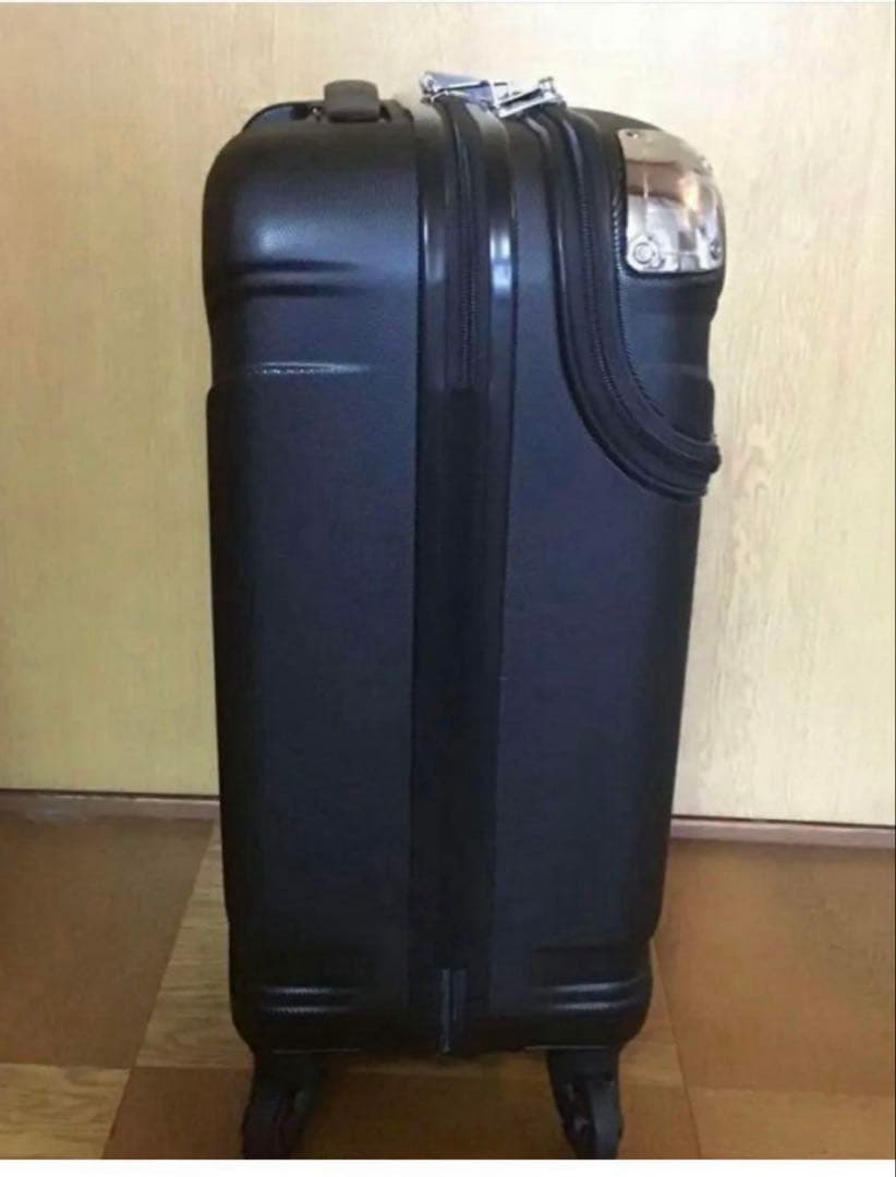 ANAオリジナル商品　機内持ち込みサイズキャリーケース