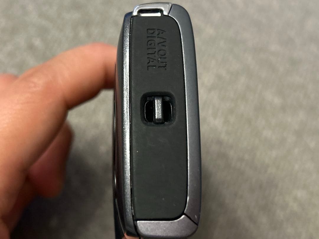 Canon IXY 130 グレー