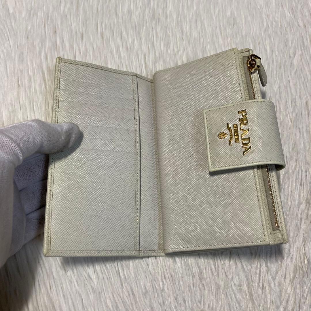特別価格　PRADA プラダ　二つ折り　長財布　収納　カード入れ　ベルト　白