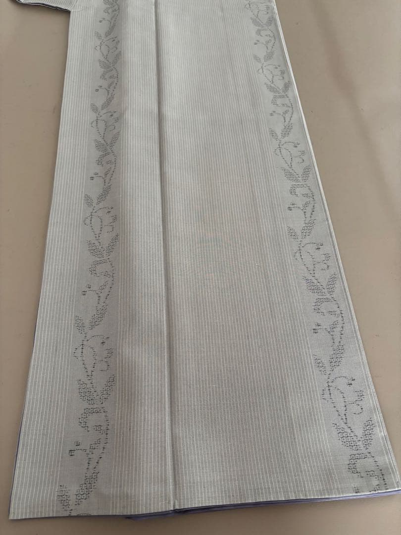 奥順 証紙 はたおり娘 結城紬 ライトグレー 亀甲絣 更紗 80亀甲 極美品