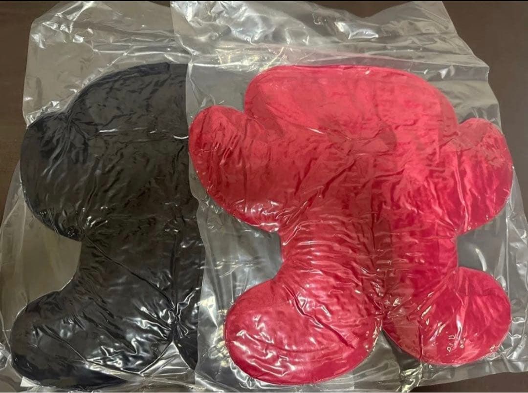 浜崎あゆみ A ロゴクッション ブラック レッド 26周年 限定グッズ