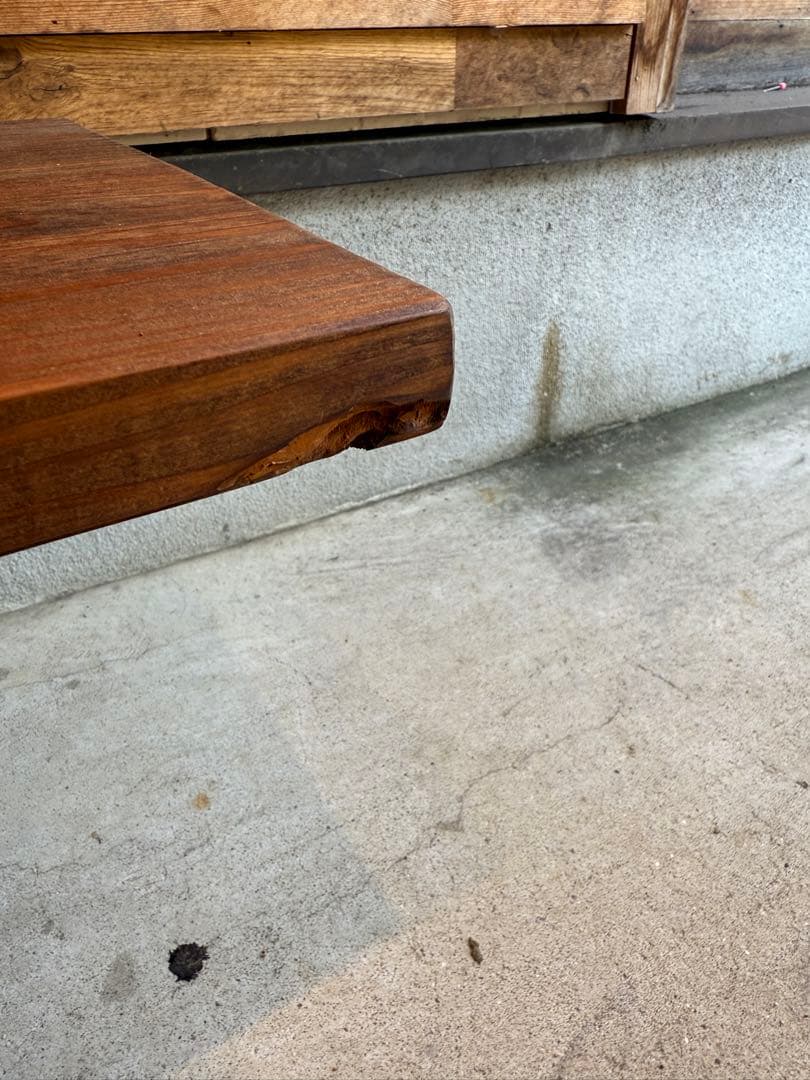 屋久島地杉のベンチ