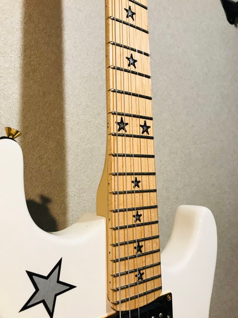 岡本さま　ボンジョビ　リッチーサンボラエレキギター