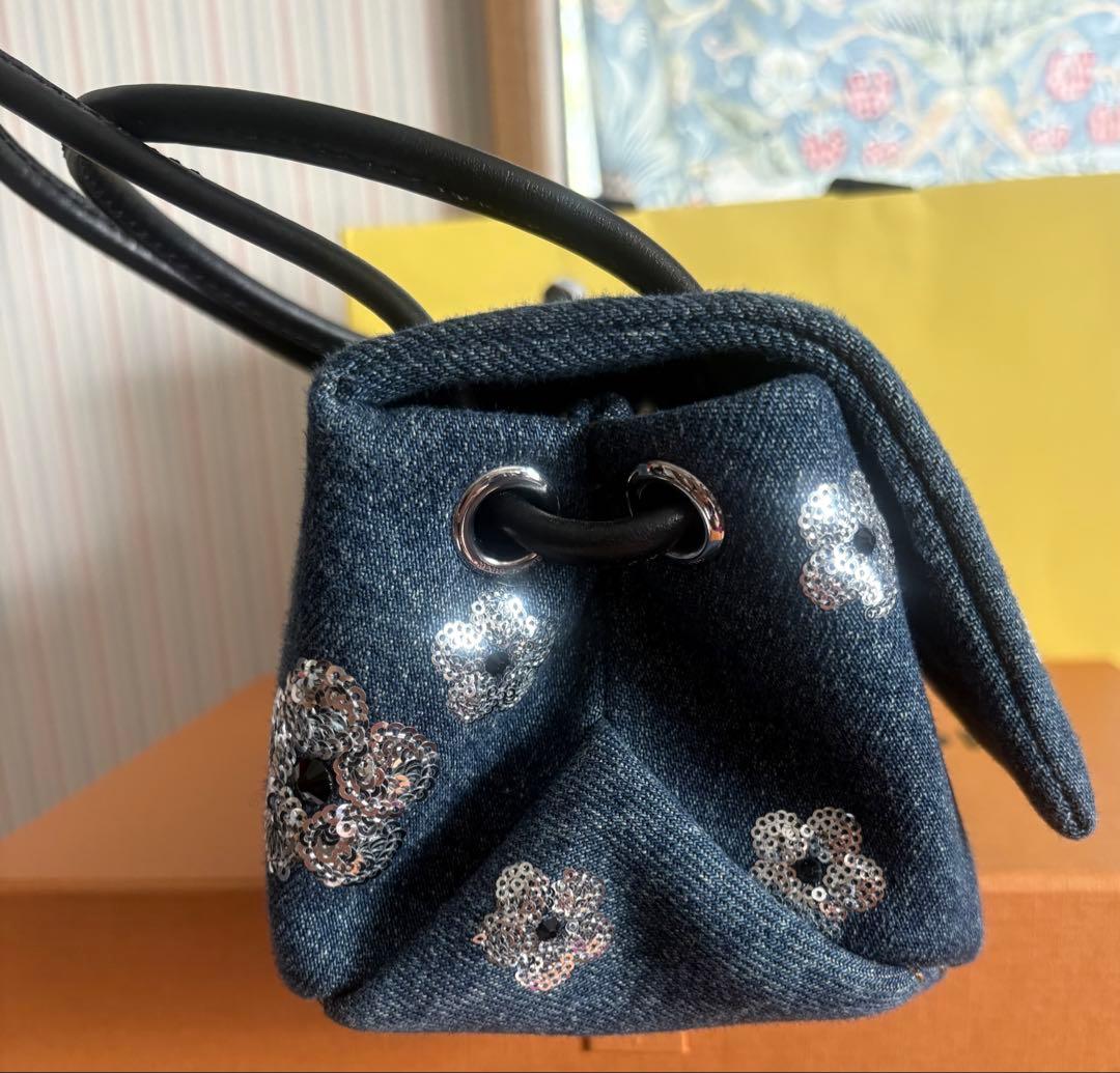 デニム花刺繍ボックス型ハンドバッグ