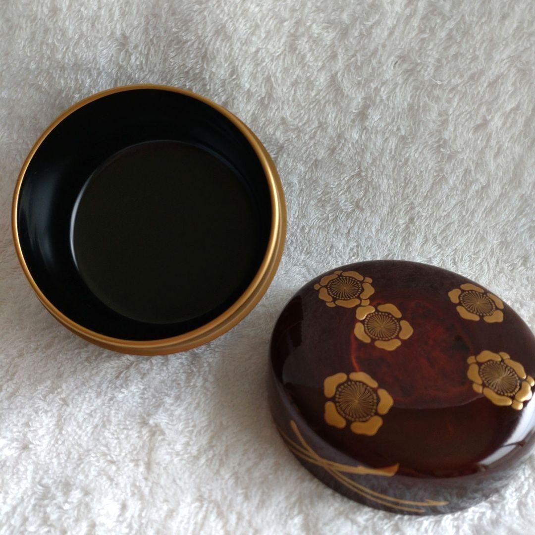 竹平棗　梅松絵　鵬雲斎お家元好　鵬雲斎お家元花押在判・箱書　正玄造　共箱　外箱付