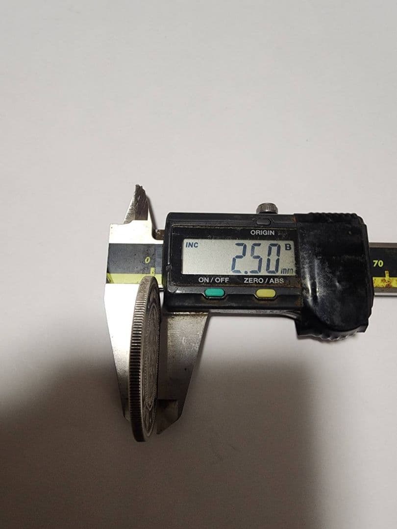 一圓銀貨　明治18年 大型銀貨