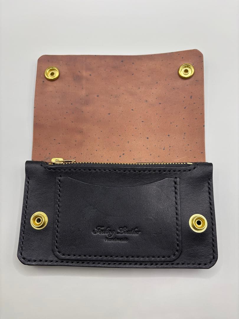 ミドルタイプトラッカーウォレット　ホースバット(GUIDI社)