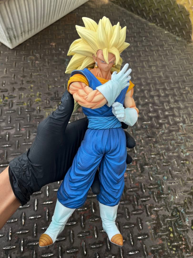 ドラゴンボール一番くじベジータ01、04リペイントフィギュア。