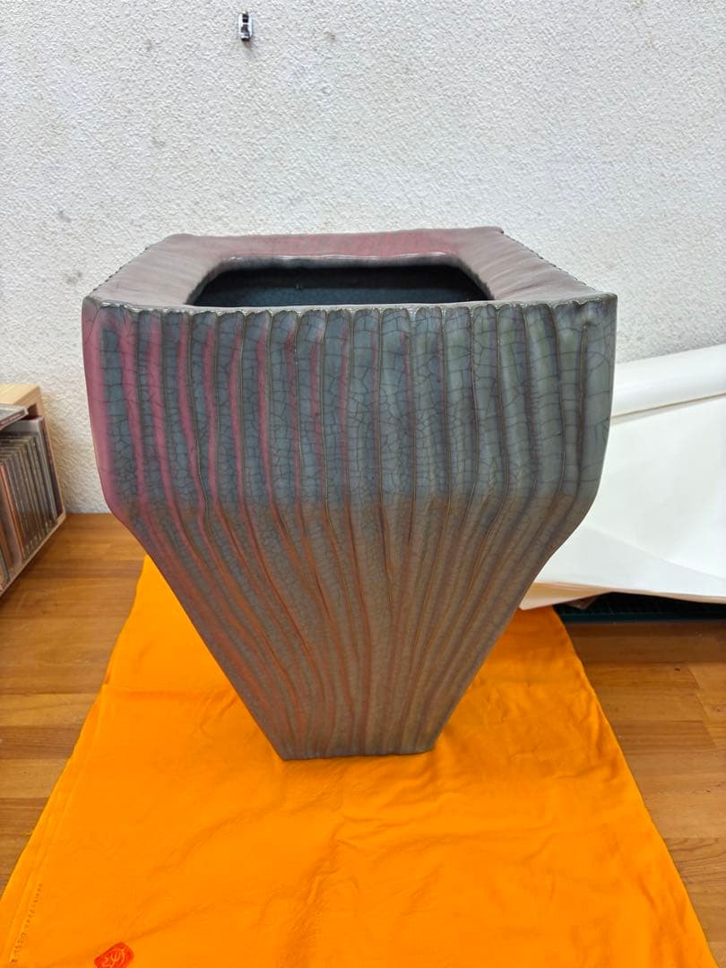 真作保証品　中島宏　青瓷釉彩壺　共箱・共布■本物保証■　最上位作　人間国宝