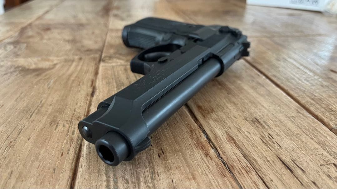 ウエスタンアームズ　ベレッタM92FS　ブローバックガスガン