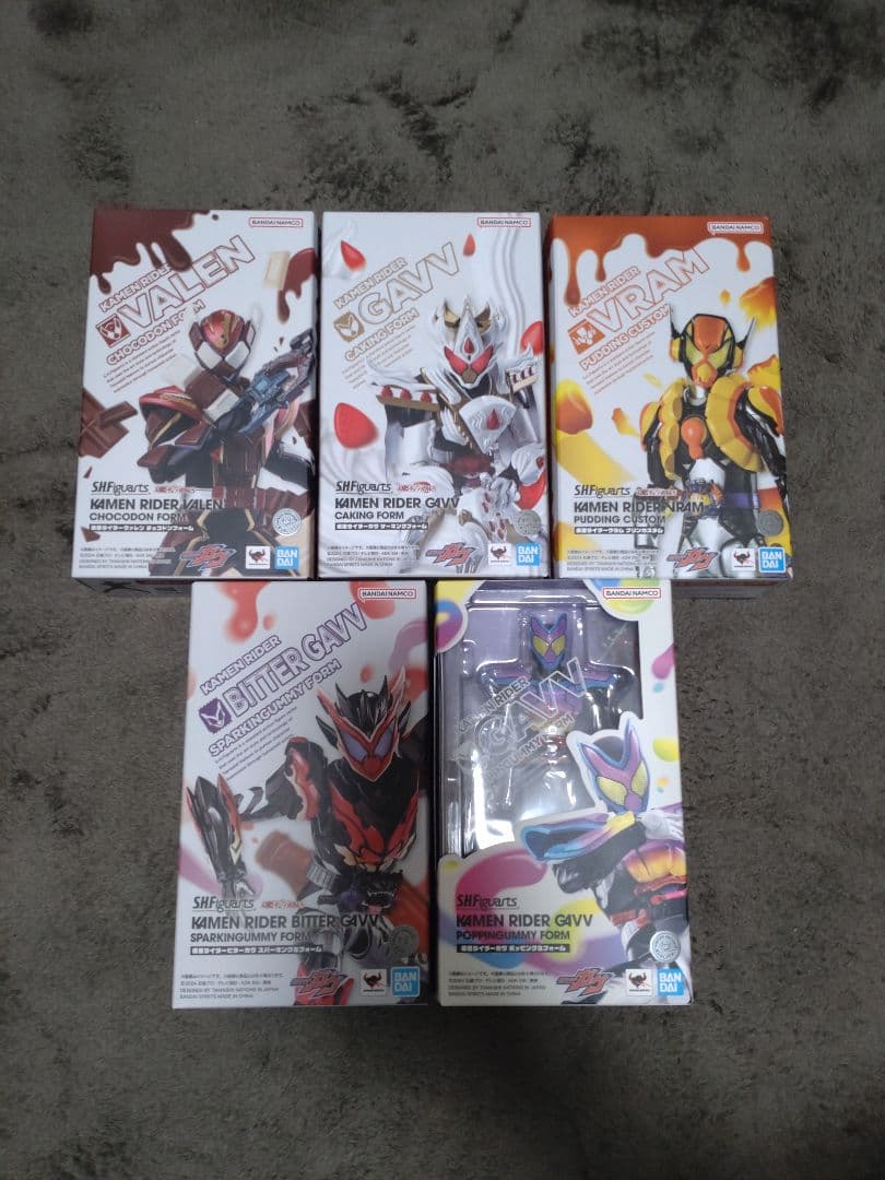 仮面ライダーカヴ　SHフィギュアーツ　セット