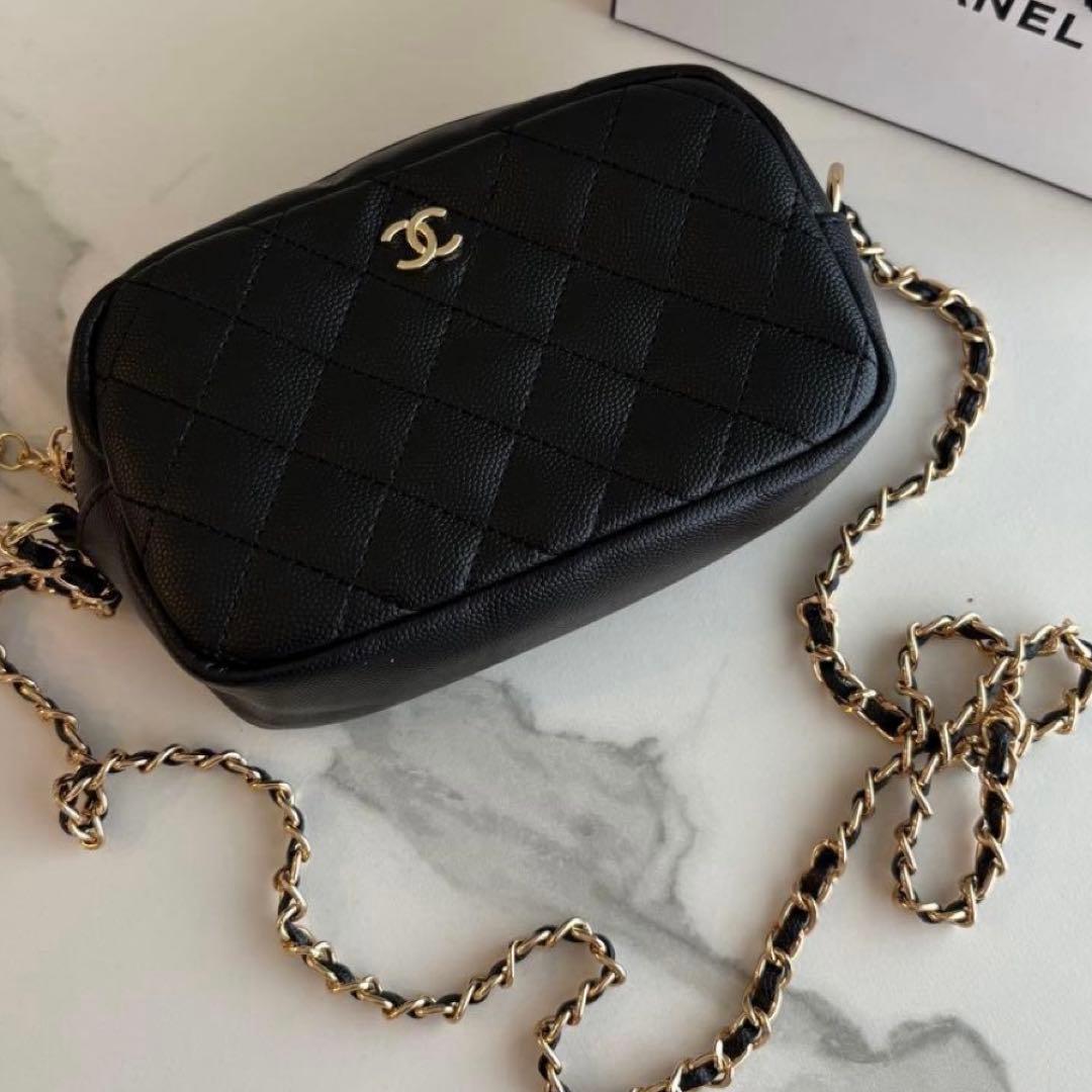 CHANEL ノベルティ ショルダーバッグ