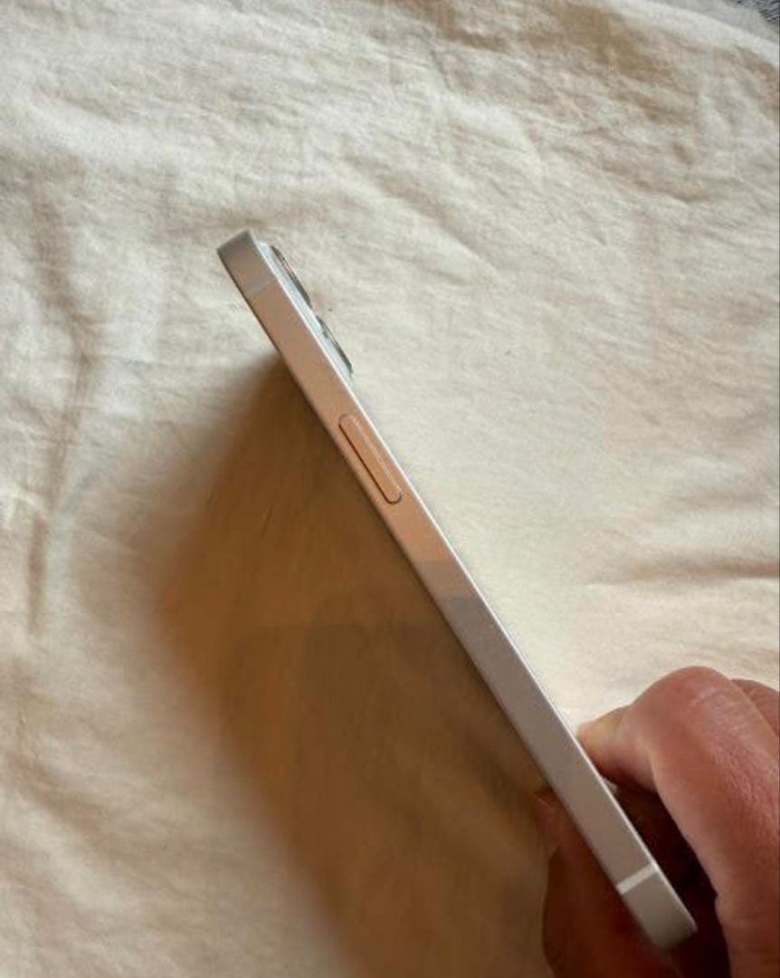 iPhone13 128GB ホワイト