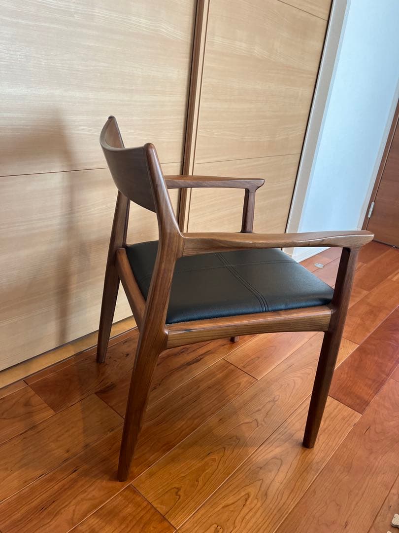 【かえるさん専用】ウォールナットアームチェア❶関家具