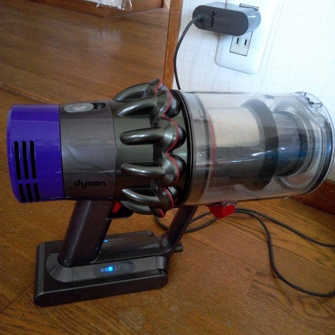 ダイソーSV12コードレスクリーナー　ジャンク品充電可能