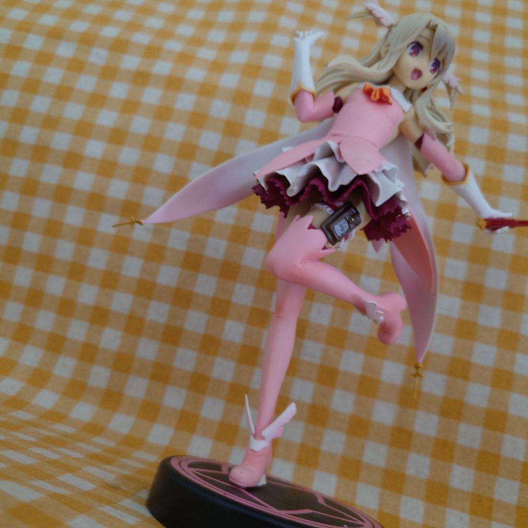 プリズマイリヤ　イリヤ戦闘服　魔法少女　フィギュア