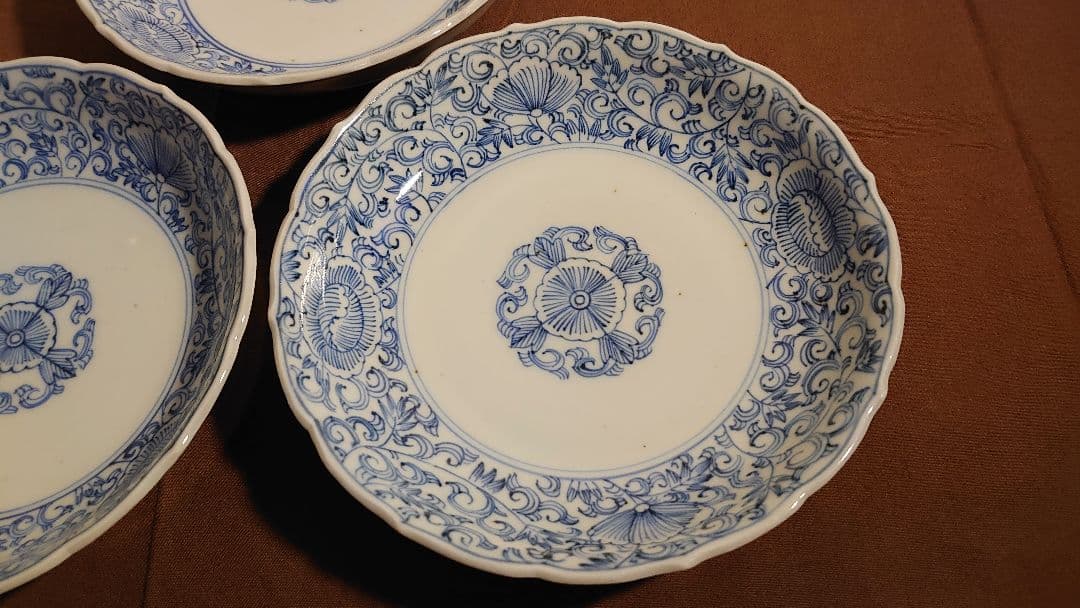 古伊万里　伊万里　染付　江戸期　華唐草　唐草文　蔵出し　中皿　３客