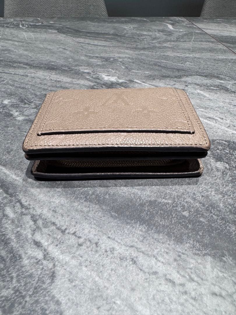 Louis Vuitton ポルトフォイユ　クレア　トゥルトレール　二つ折り財布