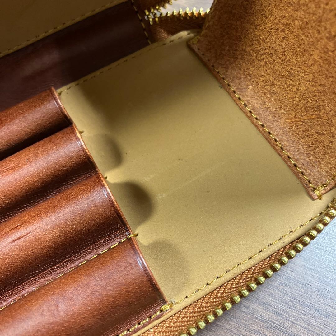 バハギアアンドクラフト プエブロ ブラウン ラウンドジップ型ペンケース