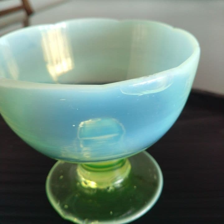 和ガラス 乳白ガラス被せ ウランガラス 2色氷コップ 大正ロマン