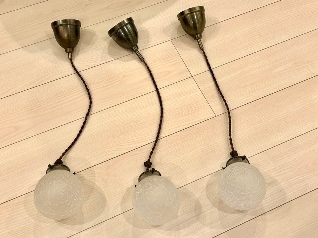 ペンダントライト 3灯　LED電球付　値下げしました！
