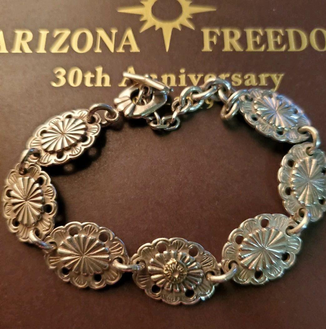 【アリゾナフリーダム】k18極小台付き太陽神コンチョ7連ブレス