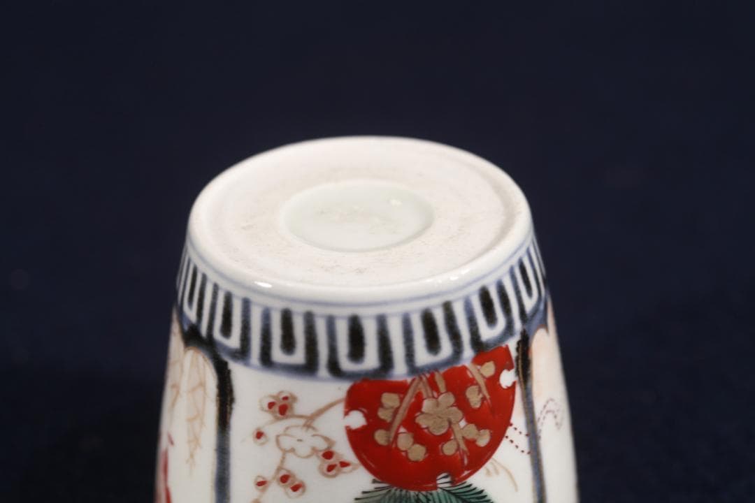 386　古伊万里色絵雪中筍興窓絵松竹梅図蕎麦猪口　無疵美品　江戸中期