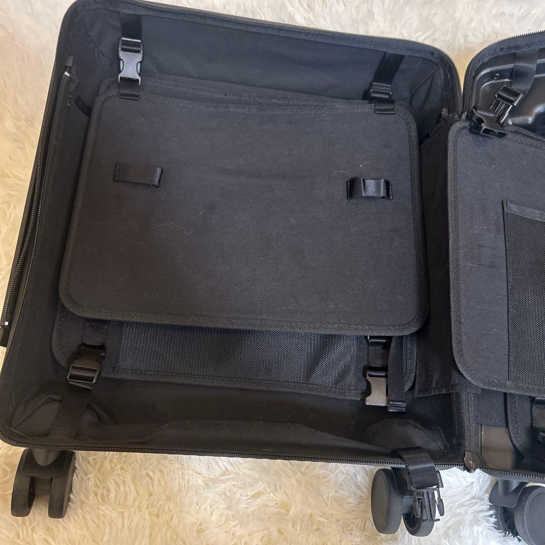 VELO 3段階可変式スーツケース 40〜72リットル　ブラック