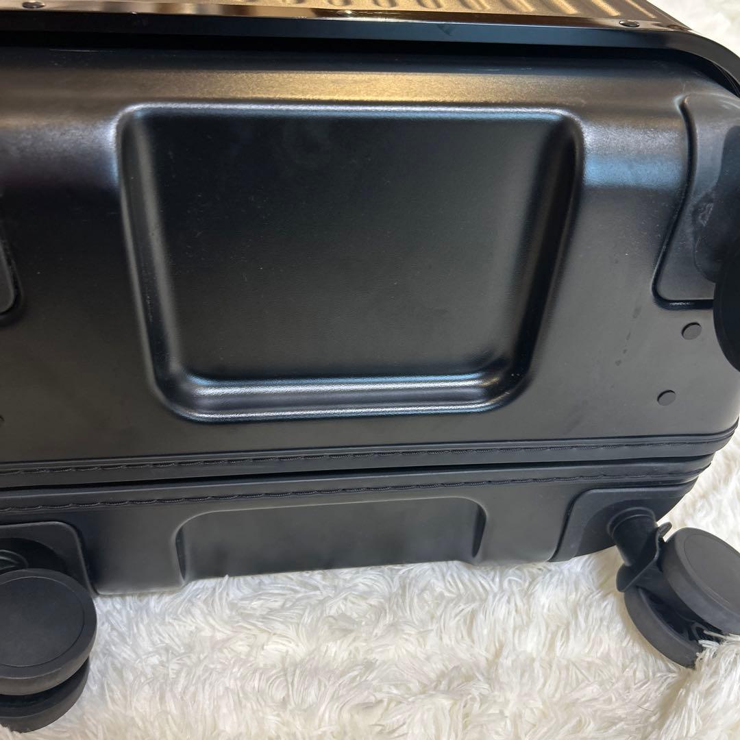 VELO 3段階可変式スーツケース 40〜72リットル　ブラック