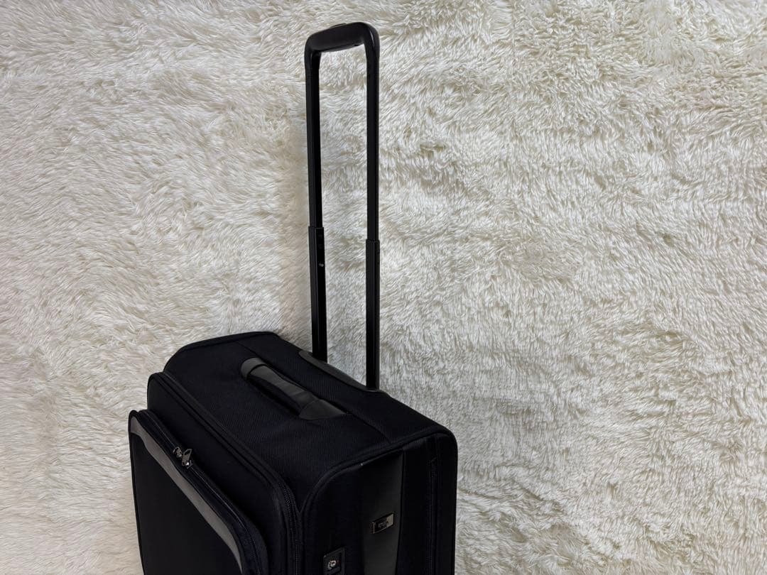 超軽量 美品 【エース】ソフトキャリーケース 57L TSAロック ブラック