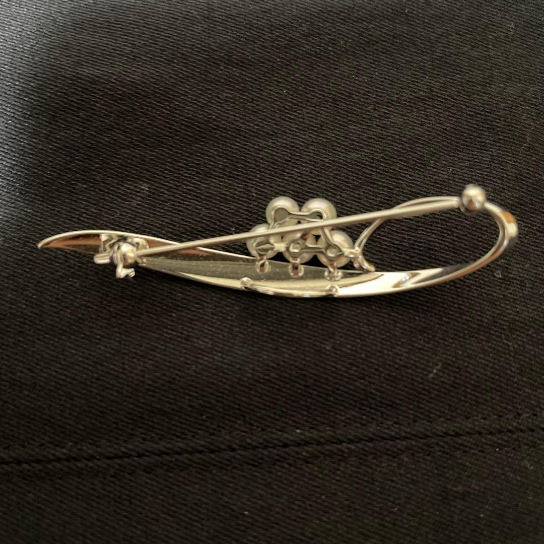 ミキモトのパールブローチ