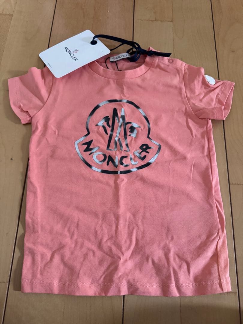 新品　モンクレール　トップス　2A