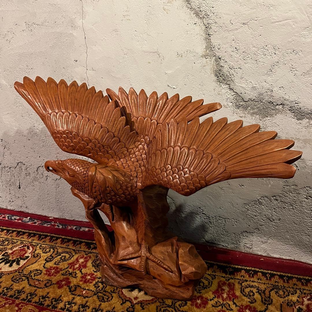 大型 木彫り 鷲 置物 一刀彫 彫刻芸術品 ヴィンテージ 民芸品 インテリア