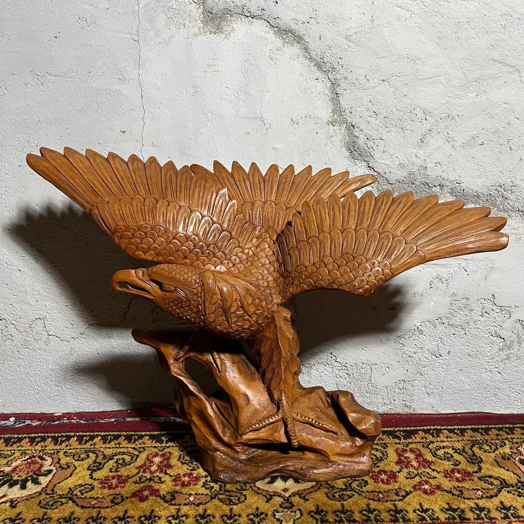 大型 木彫り 鷲 置物 一刀彫 彫刻芸術品 ヴィンテージ 民芸品 インテリア