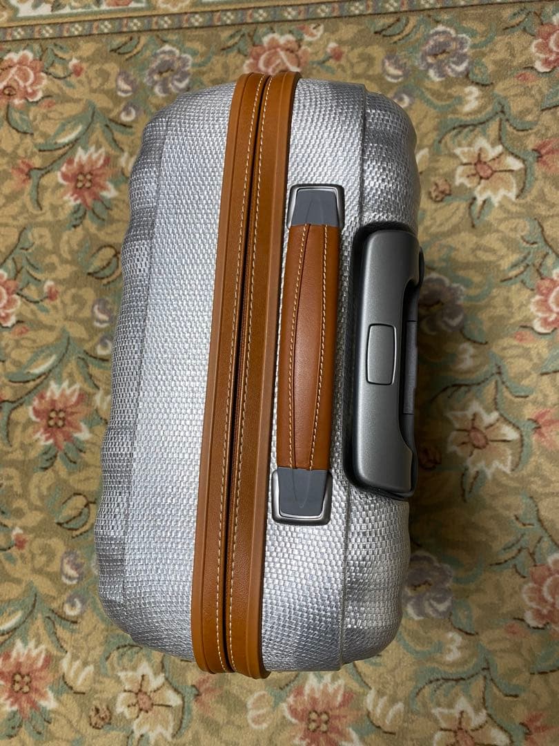 サムソナイトブラックレーベル　ライトキューブ デラックス スピナー 55/20