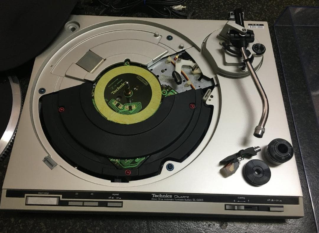 テクニクス 新同 長期保管品 QUARTZ SL-Q303 レコードプレイヤー