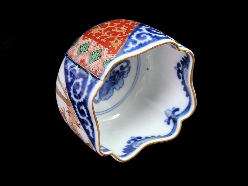 大聖寺伊万里　染錦　逆蛸に松竹梅　金唐草の図　変形向付　N1013AS-fbms