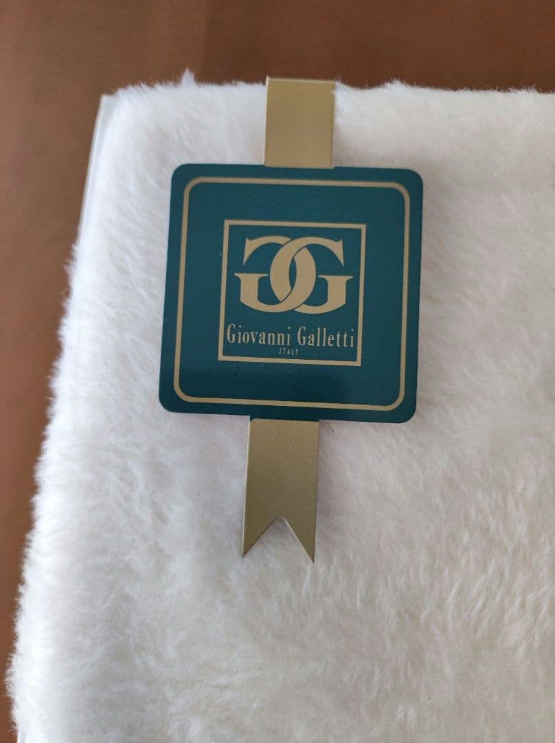 新品未使用　シルク100%毛布　絹毛布　シングル　肌触り良くしっとりふわふわ